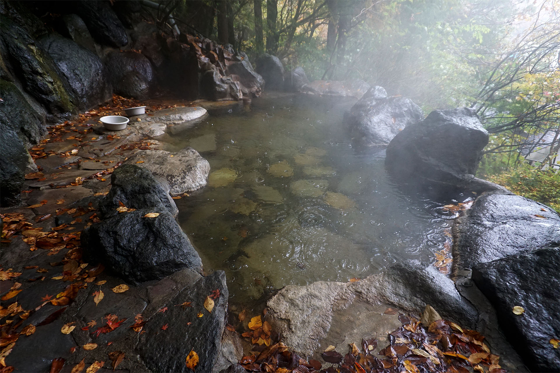 源泉の湯 東や