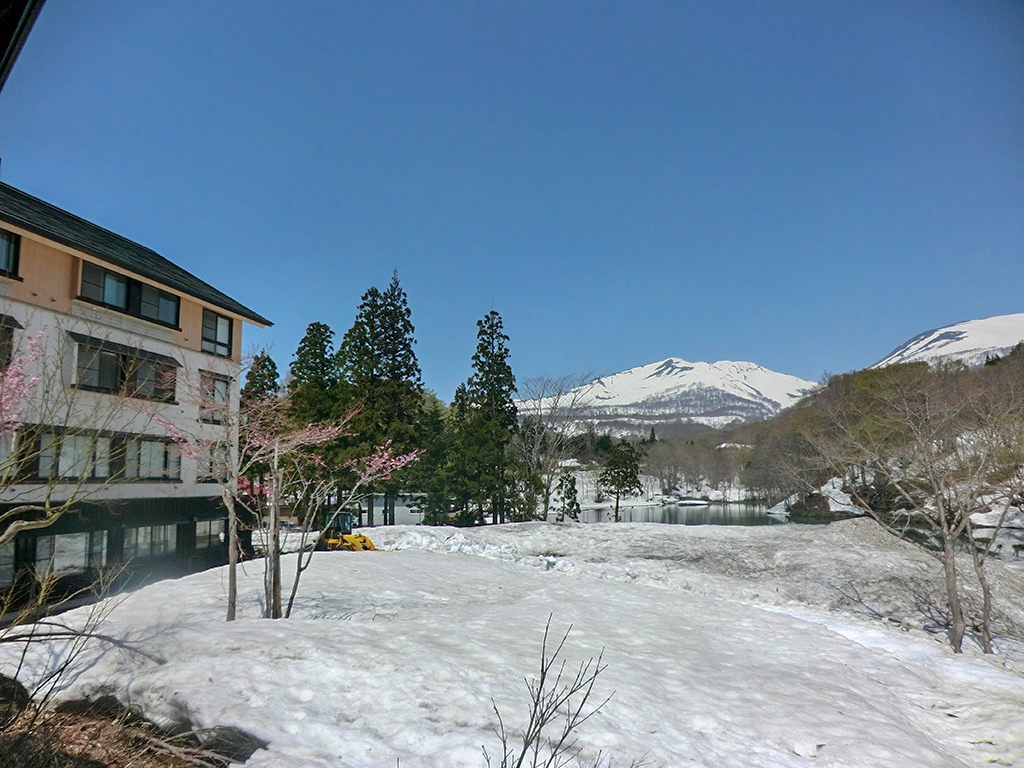 月山志津温泉　変若水の湯つたや