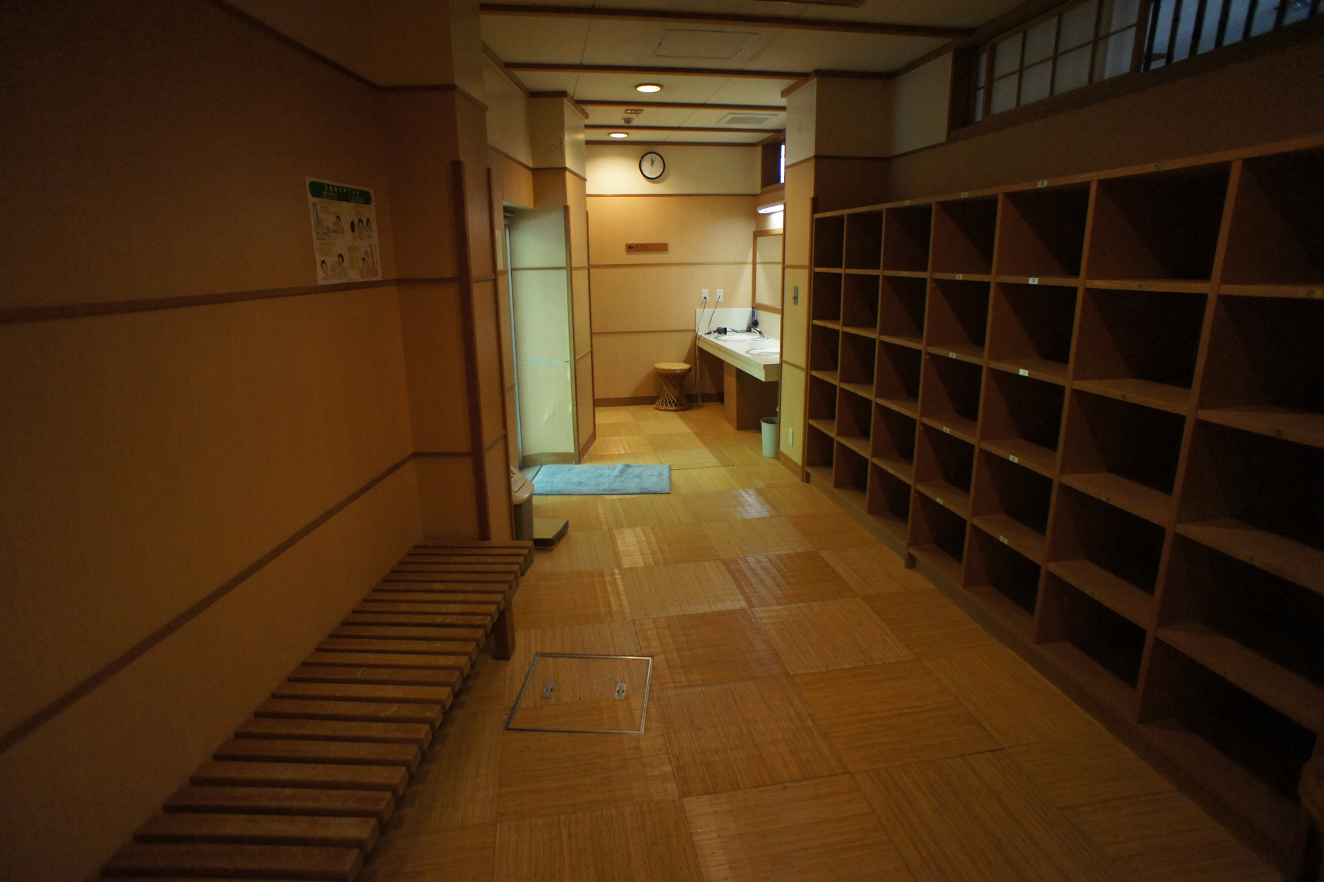 つるや旅館
