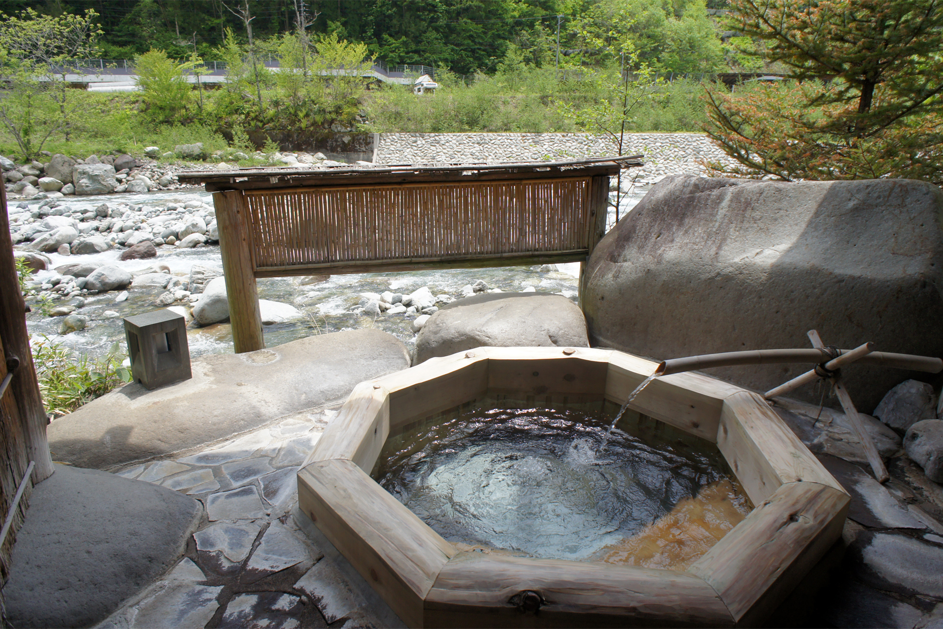 槍見の湯 槍見舘