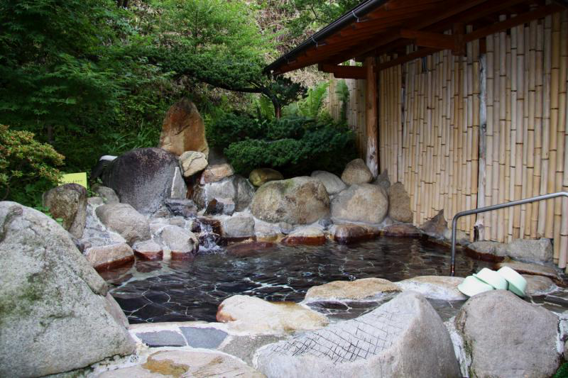 月居温泉滝見の湯