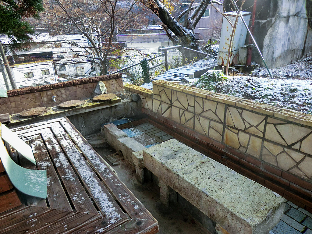 足ポッポ