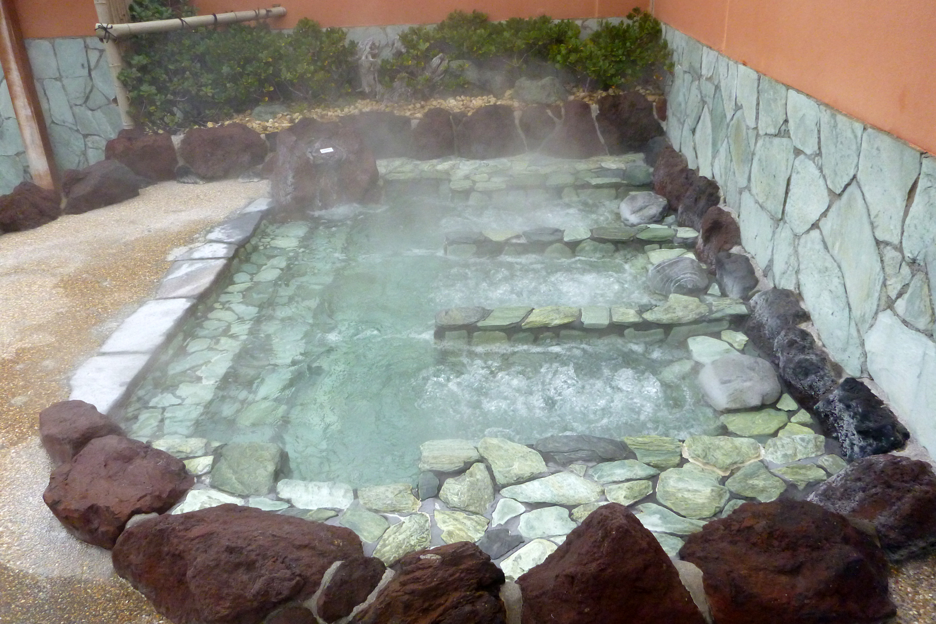 赤沢日帰り温泉館