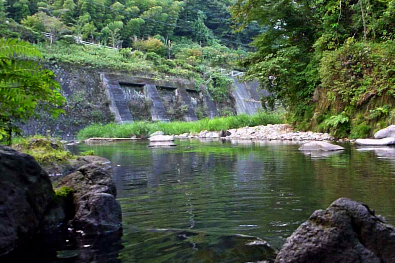 壁湯天然洞窟温泉旅館　福元屋