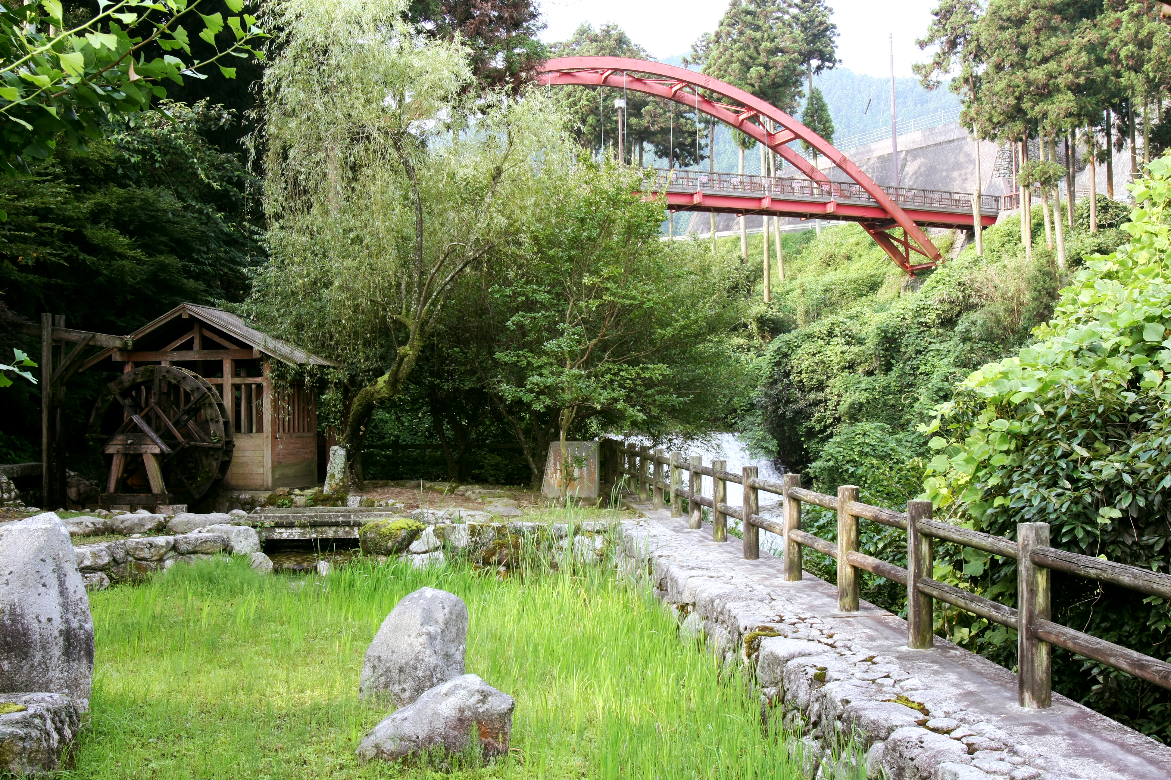 本谷温泉館