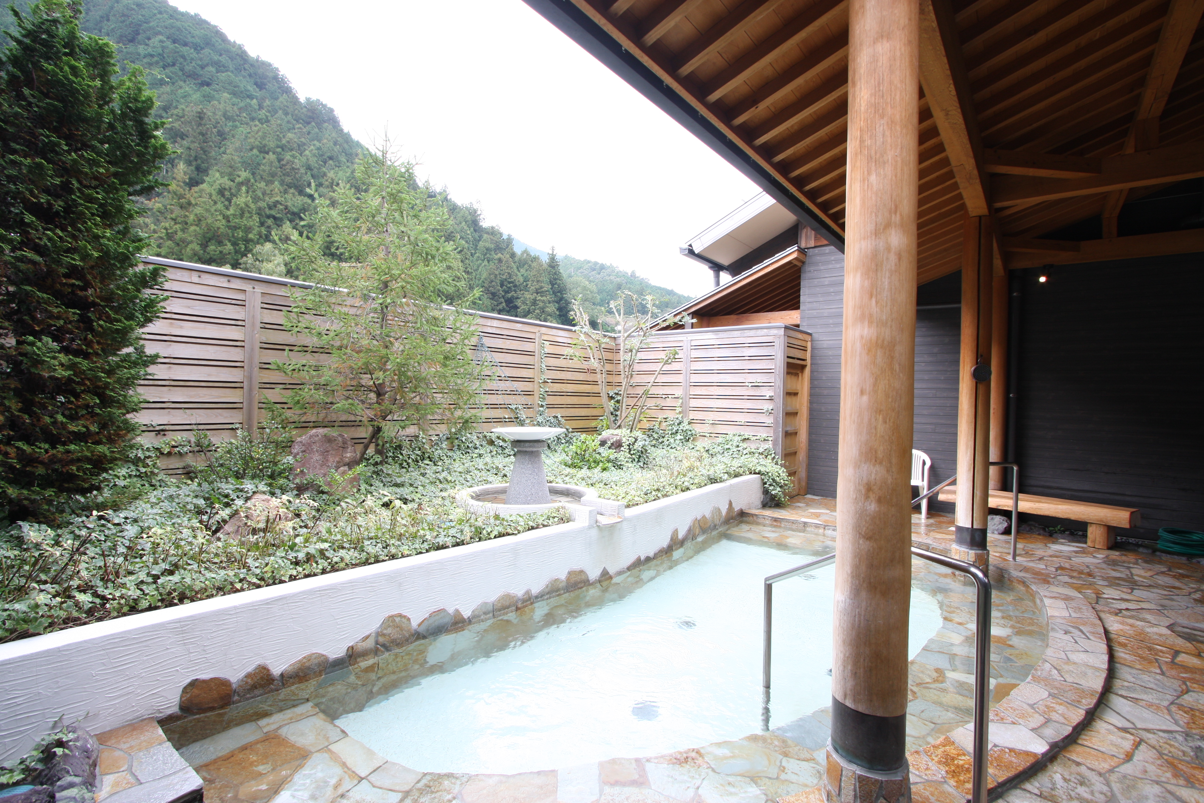 西予市健康保養館 クアテルメ宝泉坊