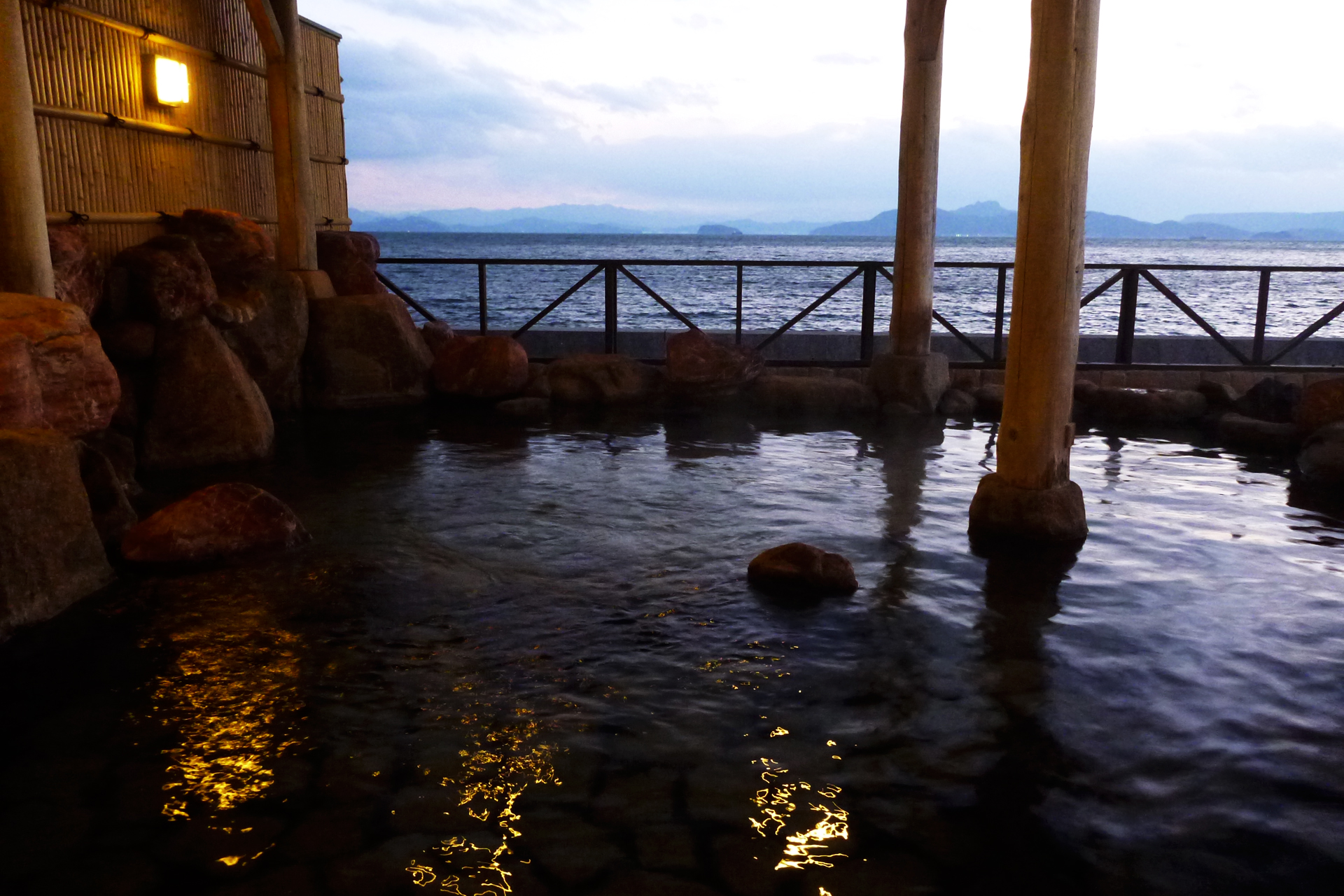 オリーブ温泉