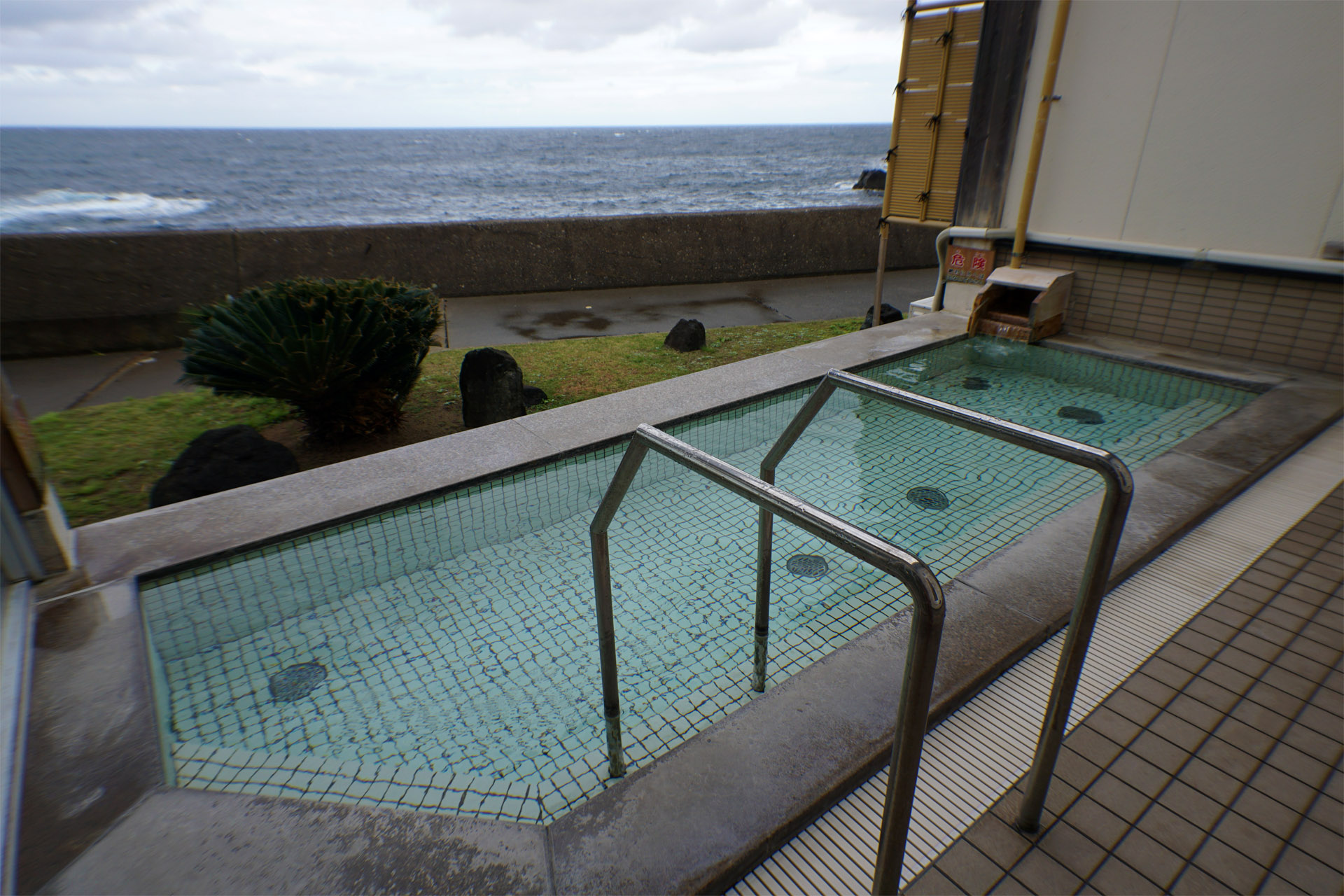越前温泉露天風呂 日本海