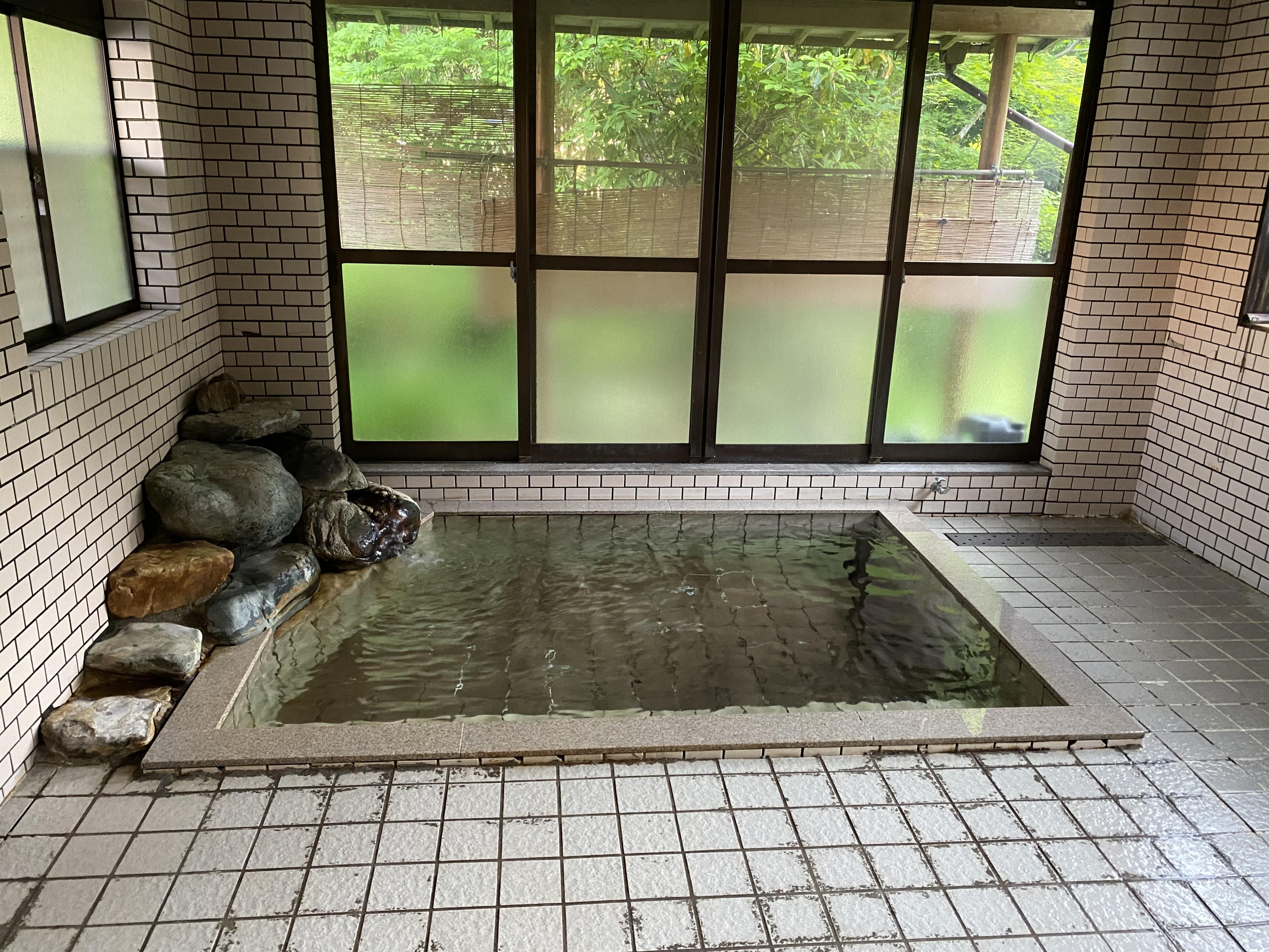 三川温泉　湯元館