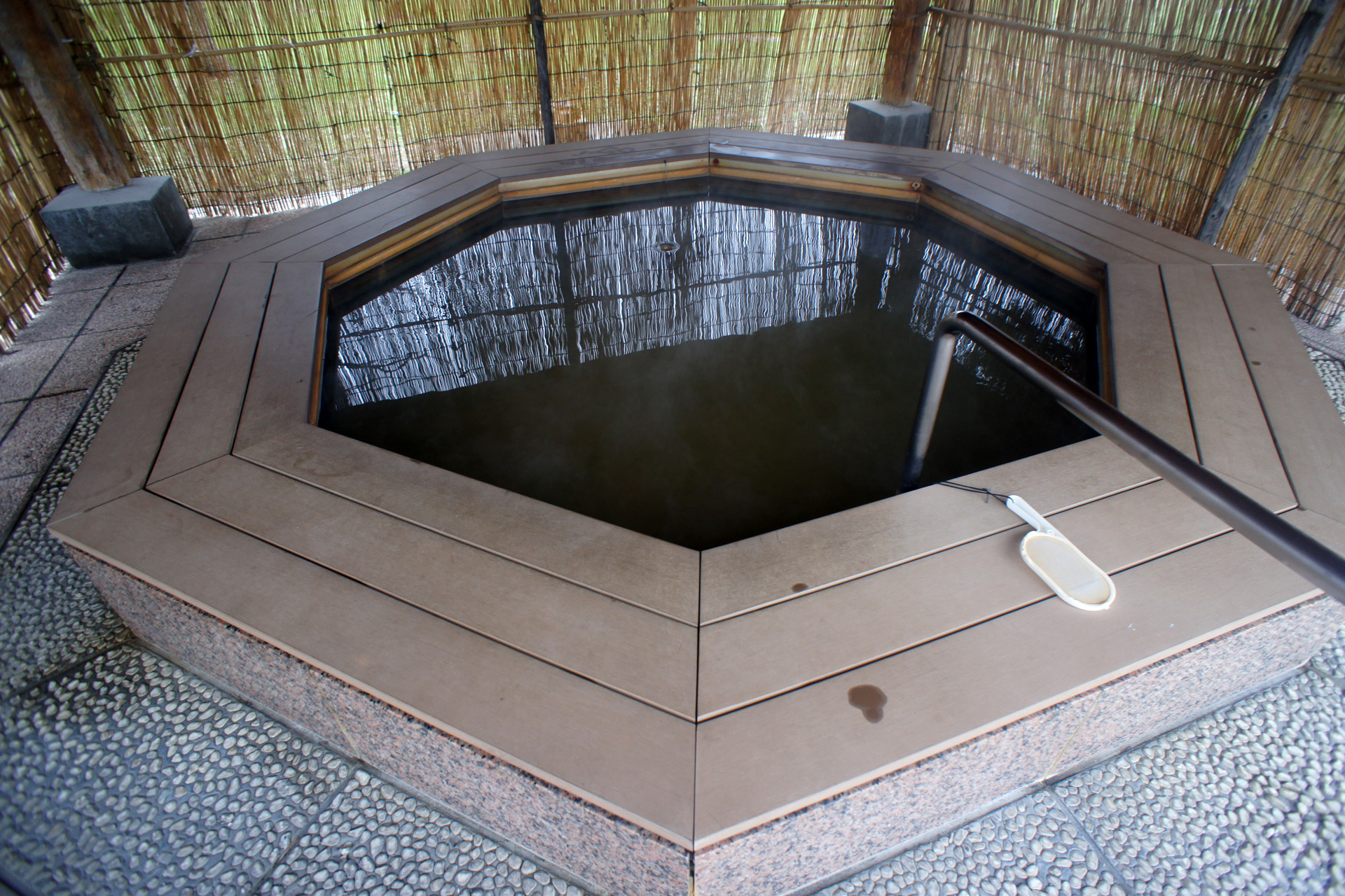 ふらのラテール　万華の湯
